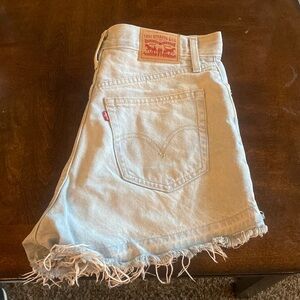 Levi’s high rise mom jean shorts